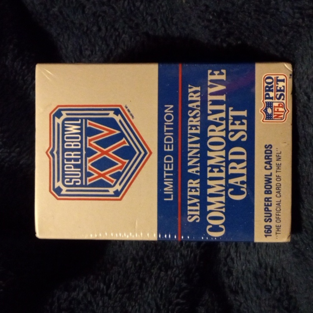 NFL Pro Set Superbowl XXV Silver Anniversary Commemorative Card Set.